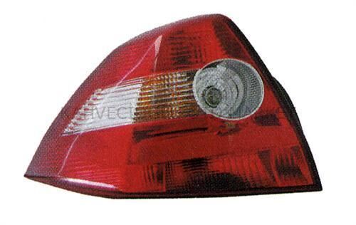 STOP LAMBASI SAĞ DUYSUZ MEGANE 02--> HB